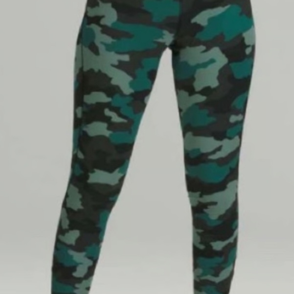 Lululemon Base Pace HR Leggings 25” Tidewater Teal Camo Size 8